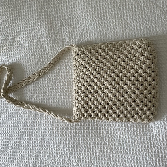 DONATING 12/1 
crochet bag - Picture 2 of 2